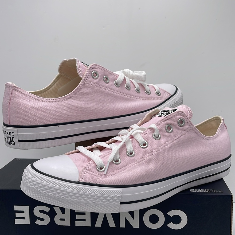 Converse Men’s A08628F
CTAS OX PINK FOAM Sneakers Chuck Taylor All Star - Picture 9 of 16